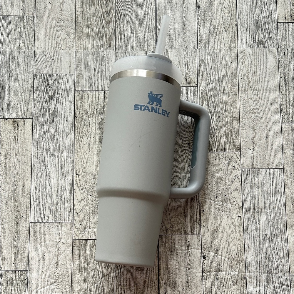 *closet clean out* Stanley 30oz Tumbler